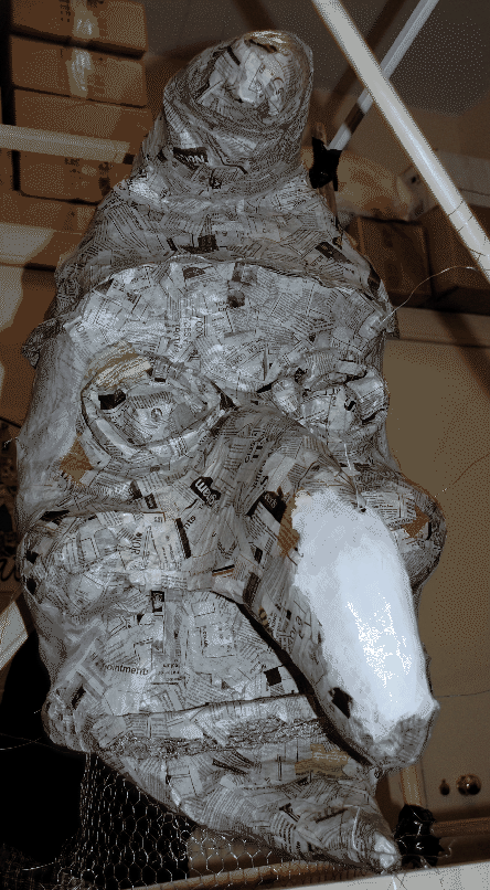 \includegraphics[width=0.8\textwidth]{images/08_punchpapermache.eps}